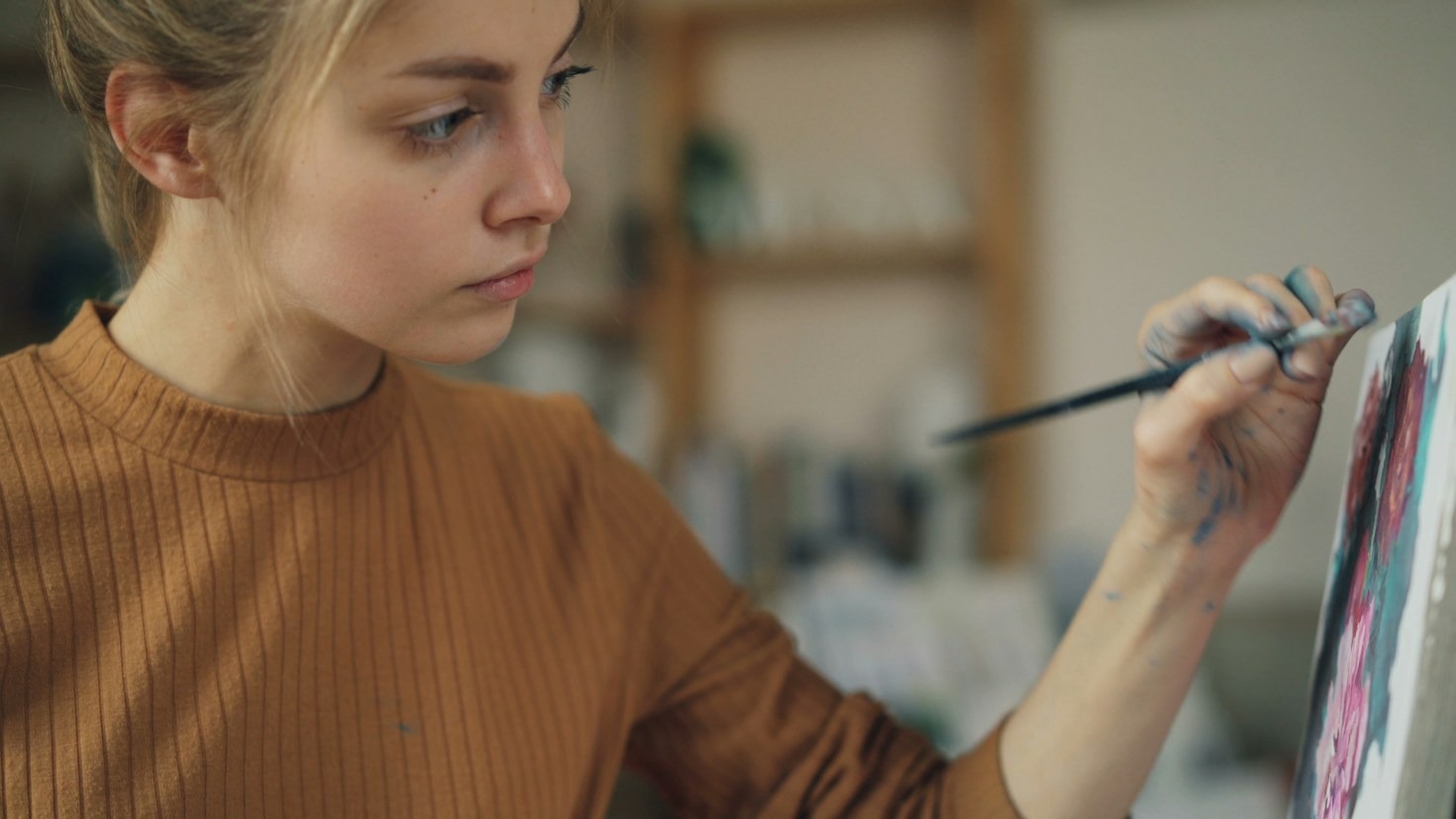 Capturing Coastal Light: A Studio Diary with Amanda Lam